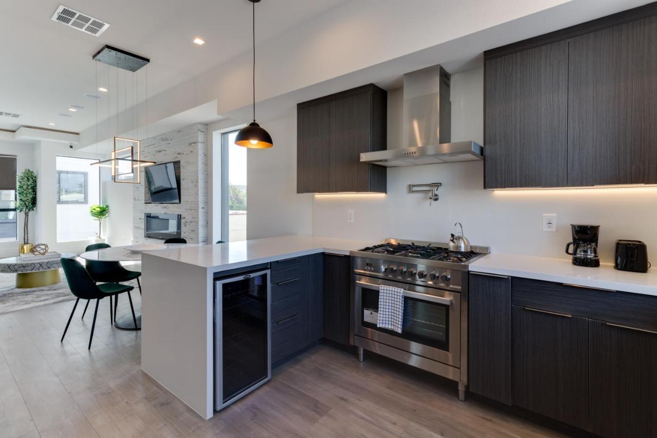 Villa Modern 5 Bedroom Masterpiece With Rooftop Deck Los Angeles